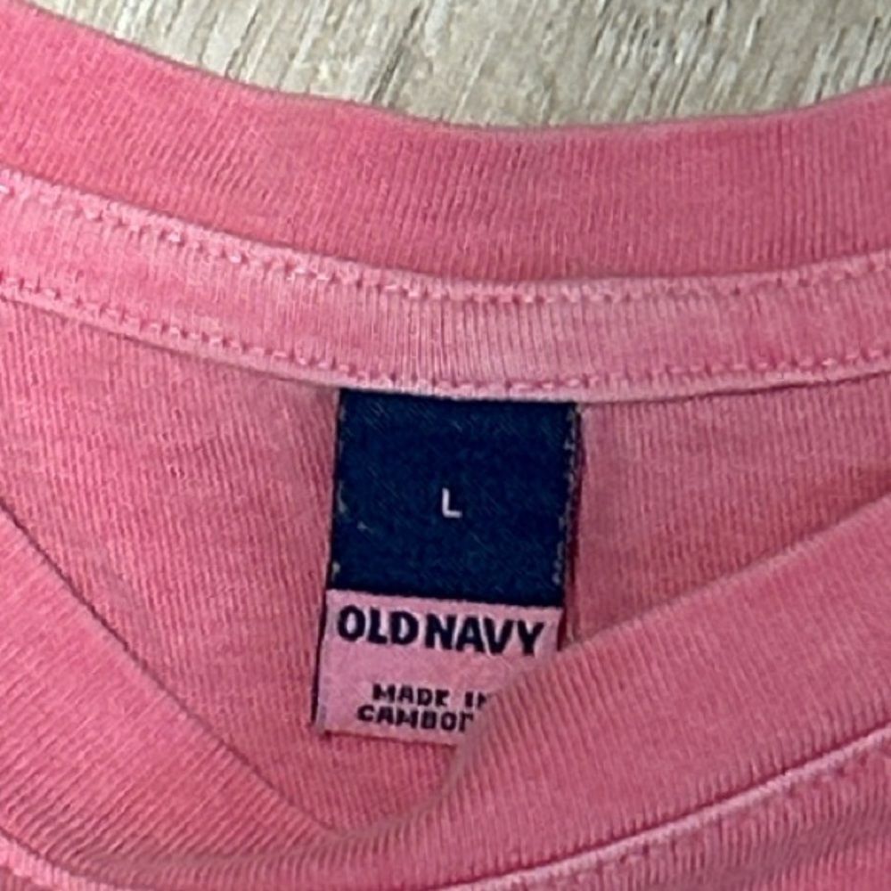Old Navy Sleeveless Shift Dress with Pockets - Picture 2 of 8